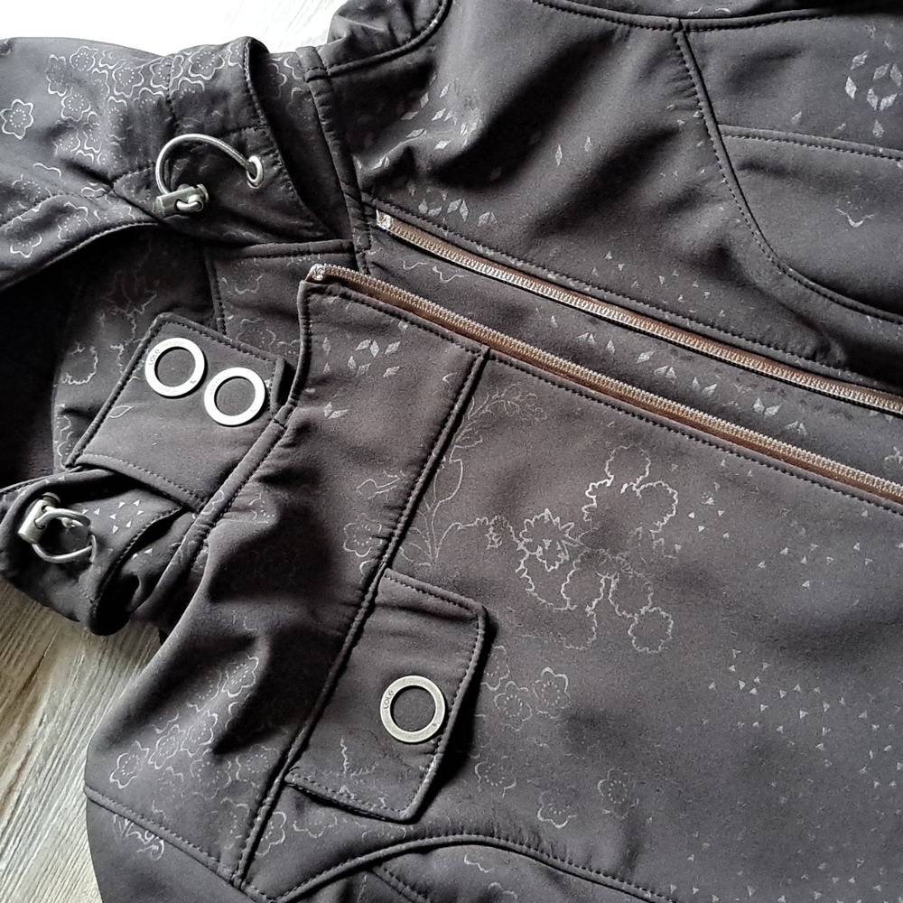 Lole Jacket - image 2